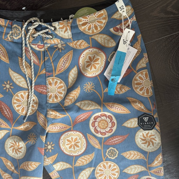 Vissla medallion boardshort - Picture 2 of 3